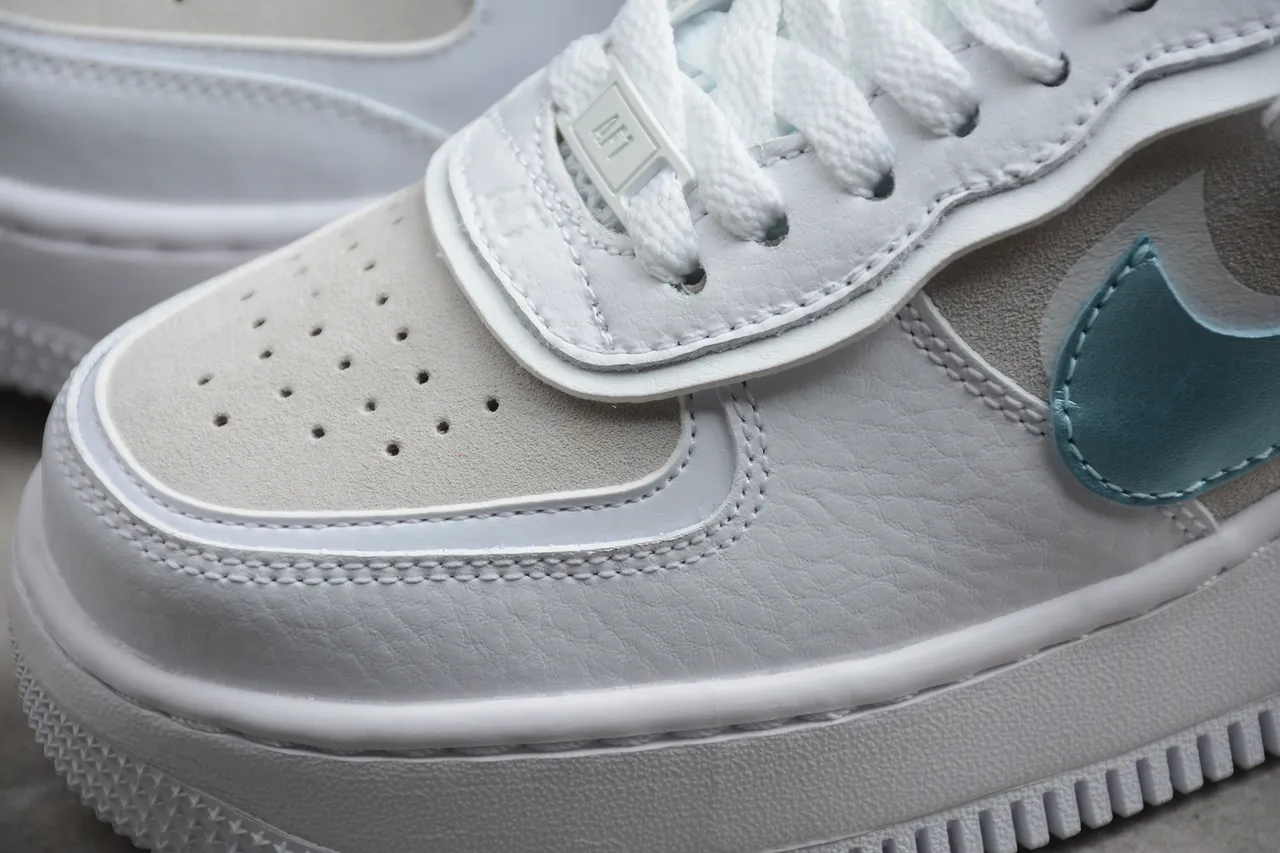 Nike White Blue Platform Sole Metallic Swoosh Lifestyle Sneakers 9