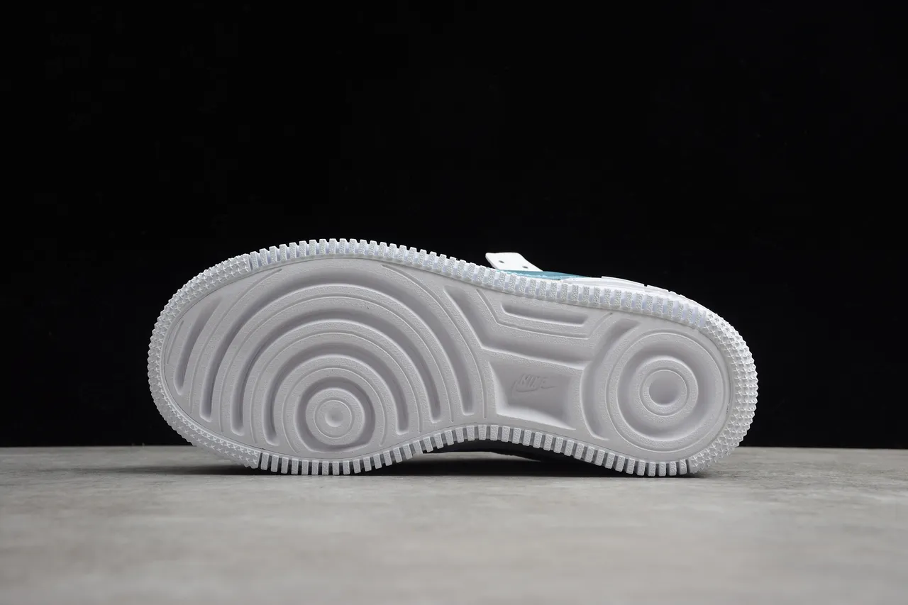 Nike White Blue Platform Sole Metallic Swoosh Lifestyle Sneakers 12