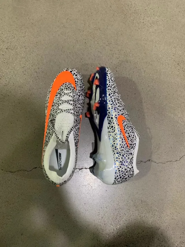 Nike White Blue Speckled Print Upper Low-Cut Sock-Fit Collar Firm-Ground Soccer Shoes 3