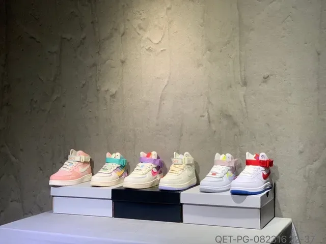 Nike White Multicolor High-Top Strap-Closure Lifestyle Sneakers 3