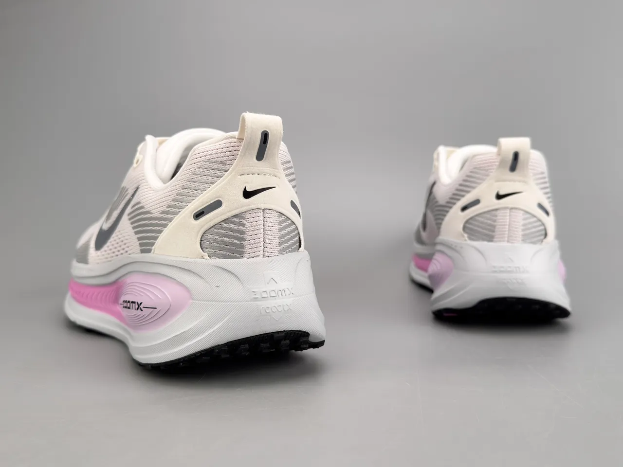 Nike White Pink Engineered Mesh Upper Layered Synthetic Overlays Running Shoes 4