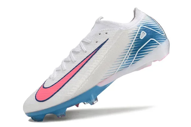 Nike أحذية كرة القدم بيضاء وردية Low-Cut Knit Upper Dynamic Cage Overlay Firm-Ground 3
