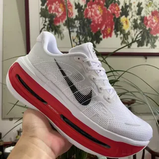 Nike White Red Engineered Mesh Upper Visible Air Zoom Unit Lifestyle Sneakers