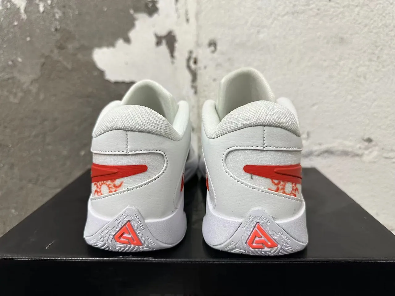 Nike White Red High-Top Silhouette Mesh And Synthetic Upper Basketball Shoes 3