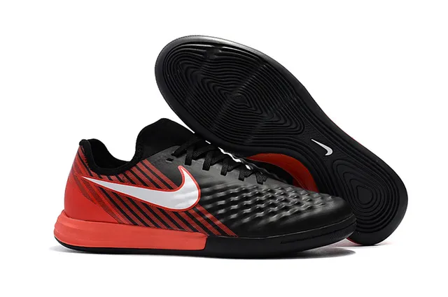 Nike White Red Low-Cut Textured Synthetic Upper Indoor Soccer Shoes 13