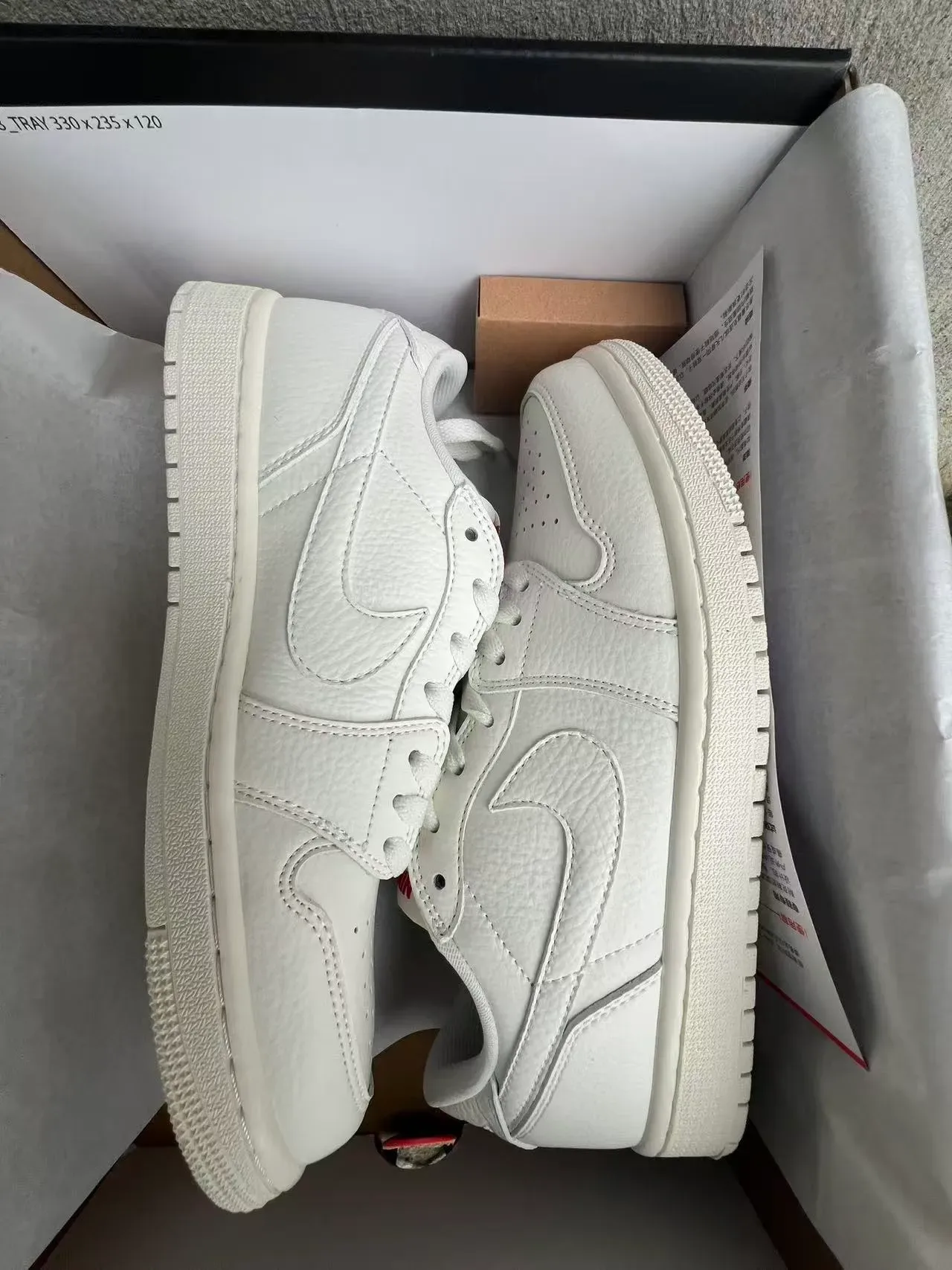 Nike White Textured Leather Cupsole Lifestyle Sneakers 9