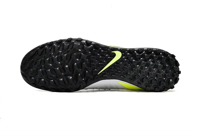 Nike Zapatillas de fútbol turf con upper de knit, cuello sock-fit y corte alto en blanco y amarillo 6