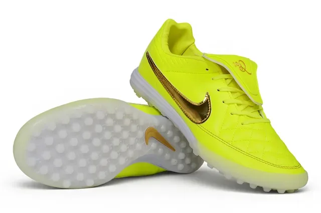 Nike Yellow Gold Quilted Synthetic Upper Metallic Swoosh Turf Soccer Shoes 5