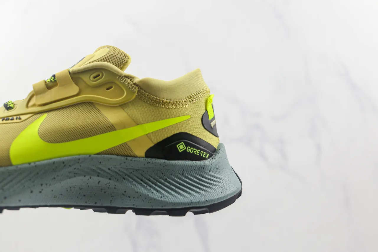 Nike Jaune Vert Trail Silhouette GORE-TEX Imperméable Chaussures de course 7