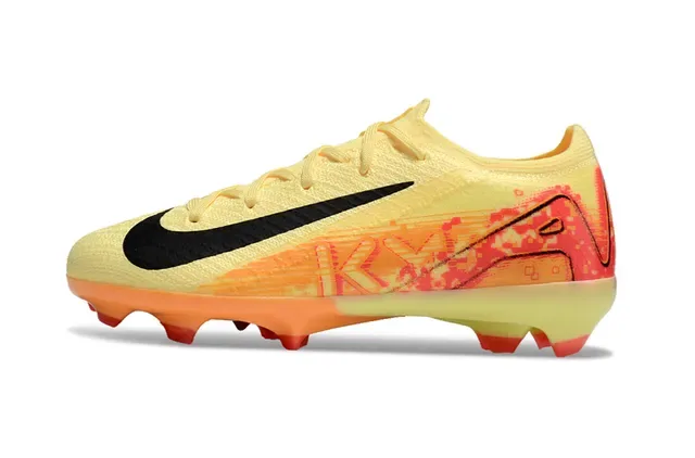 Nike Chaussures de football jaune orange upper knit overlay graphique pixelé terrain ferme 7