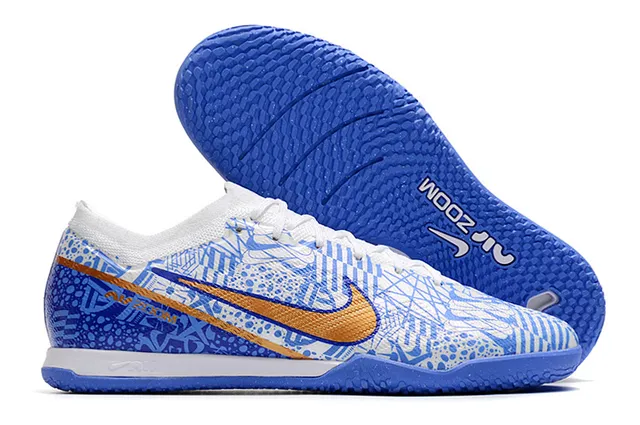 Nike Chaussures de soccer indoor à coupe basse avec empeigne en maille jaune orange 5