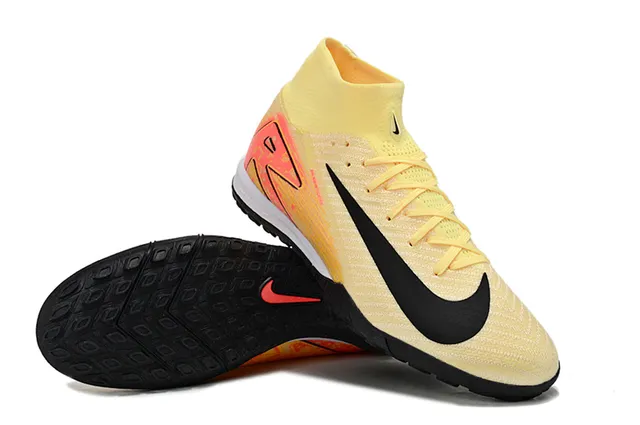 Nike Chaussures de football turf jaune et orange col de chaussette Flyknit 3