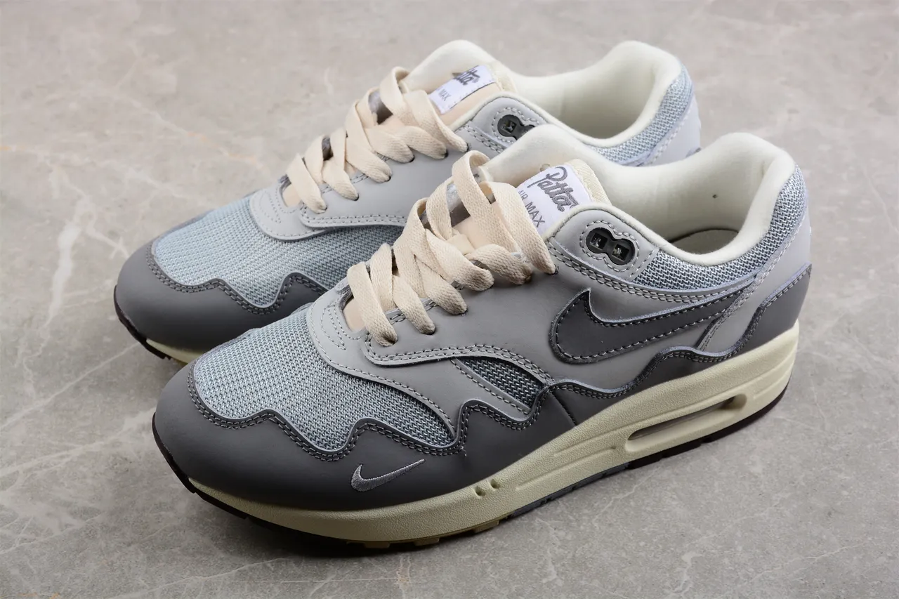 Nike Zoom 2K Light Gray and Off-White Lifestyle Sneakers 10