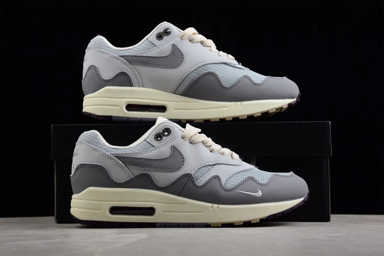 Nike Zoom 2K Light Gray and Off-White Lifestyle Sneakers 16