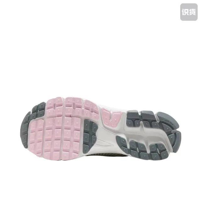 Nike Zoom Vomero 5 White Pink Running Shoes 4