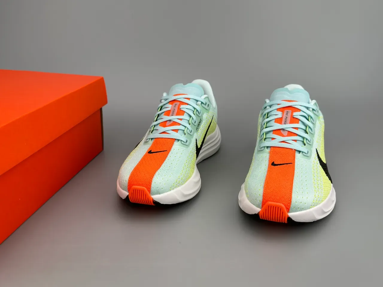 Nike ZoomX Green Orange Knit Upper Gradient Color Blocking Running Shoes 3
