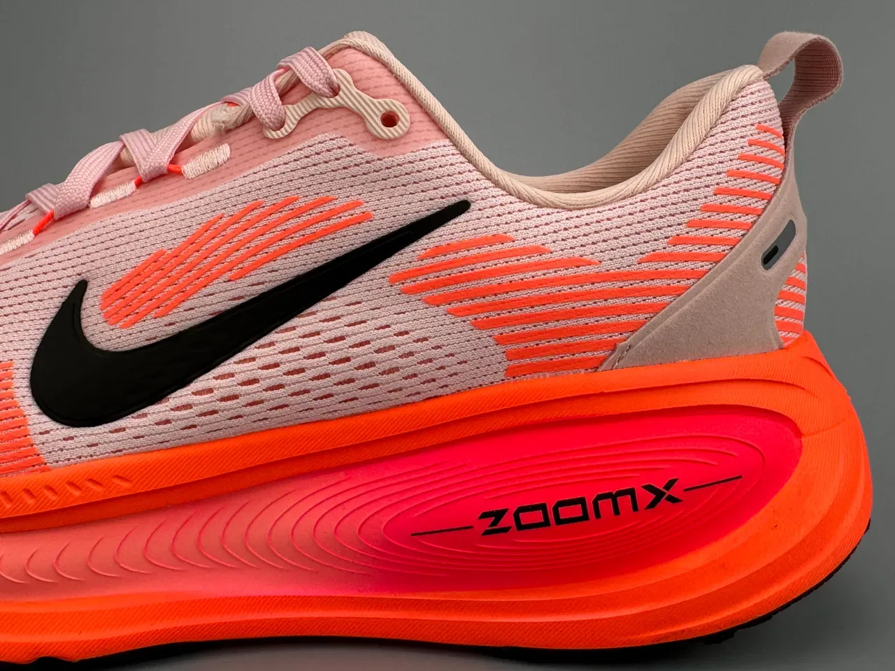 Nike ZoomX Invincible Run Chaussures de course rose orange upper knit ingénierie semelle sculptée 5