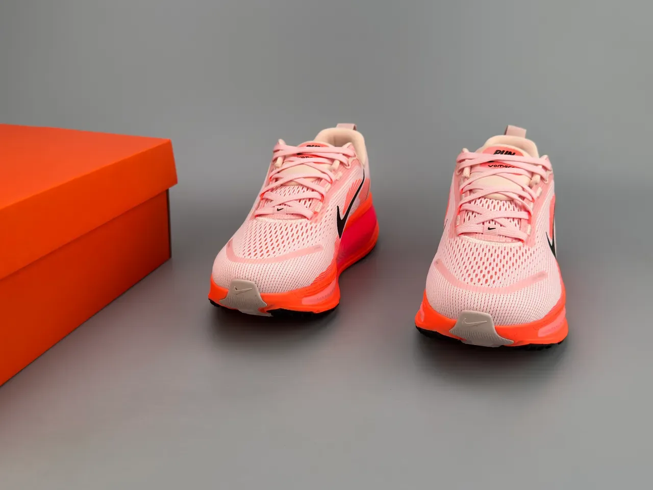 Nike ZoomX Invincible Run Chaussures de course rose orange upper knit ingénierie semelle sculptée 9