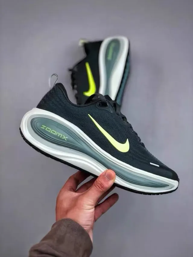 Nike ZoomX Invincible Run Running Shoes 4
