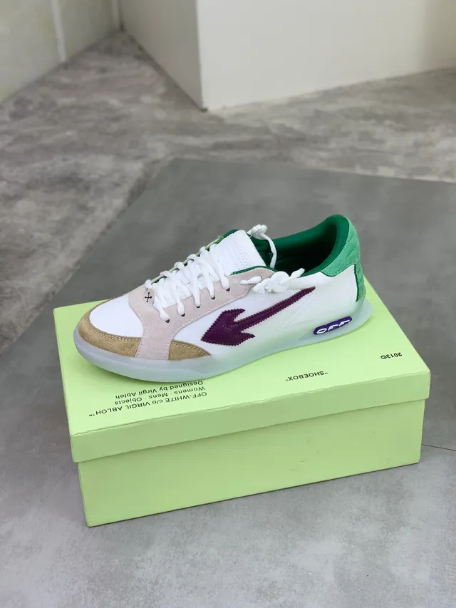 Off-White Bege Camurça e couro em camadas com detalhe de fechamento industrial tipo zip-tie Tênis lifestyle 4