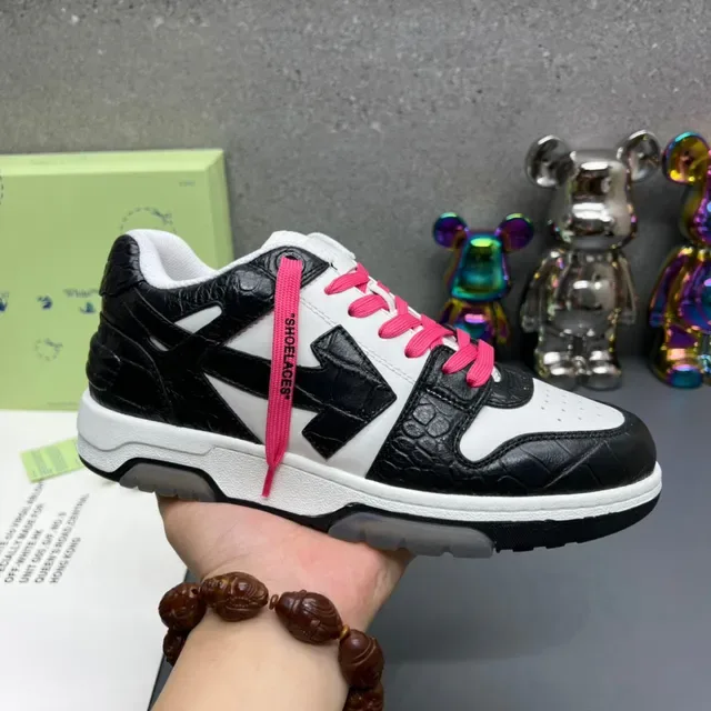 Off-White Tênis Lifestyle Couro Crocodilo Embossado Preto Rosa Logo Seta Diagonal 9