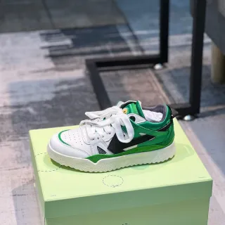Off-White أحذية رياضية خضراء Low-Top مع أعلى من المواد المختلطة نمط حياة