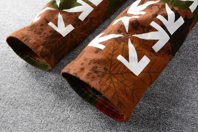 Off-White Multicolor Printed Maple Leaf Camouflage Diagonal Arrow Graphics Jeans 2