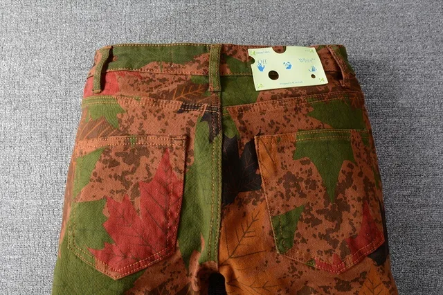 Off-White Multicolor Printed Maple Leaf Camouflage Diagonal Arrow Graphics Jeans 5