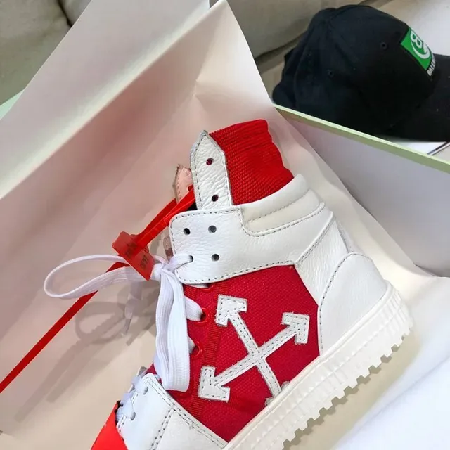 Off-White OFF2021 سنيكرز لايف ستايل أبيض وأحمر بياقة سحاب 4