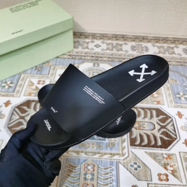 Off-White Slide কালো লোগো-প্রিন্টেড একটি স্ট্র্যাপের চপ্পল 9
