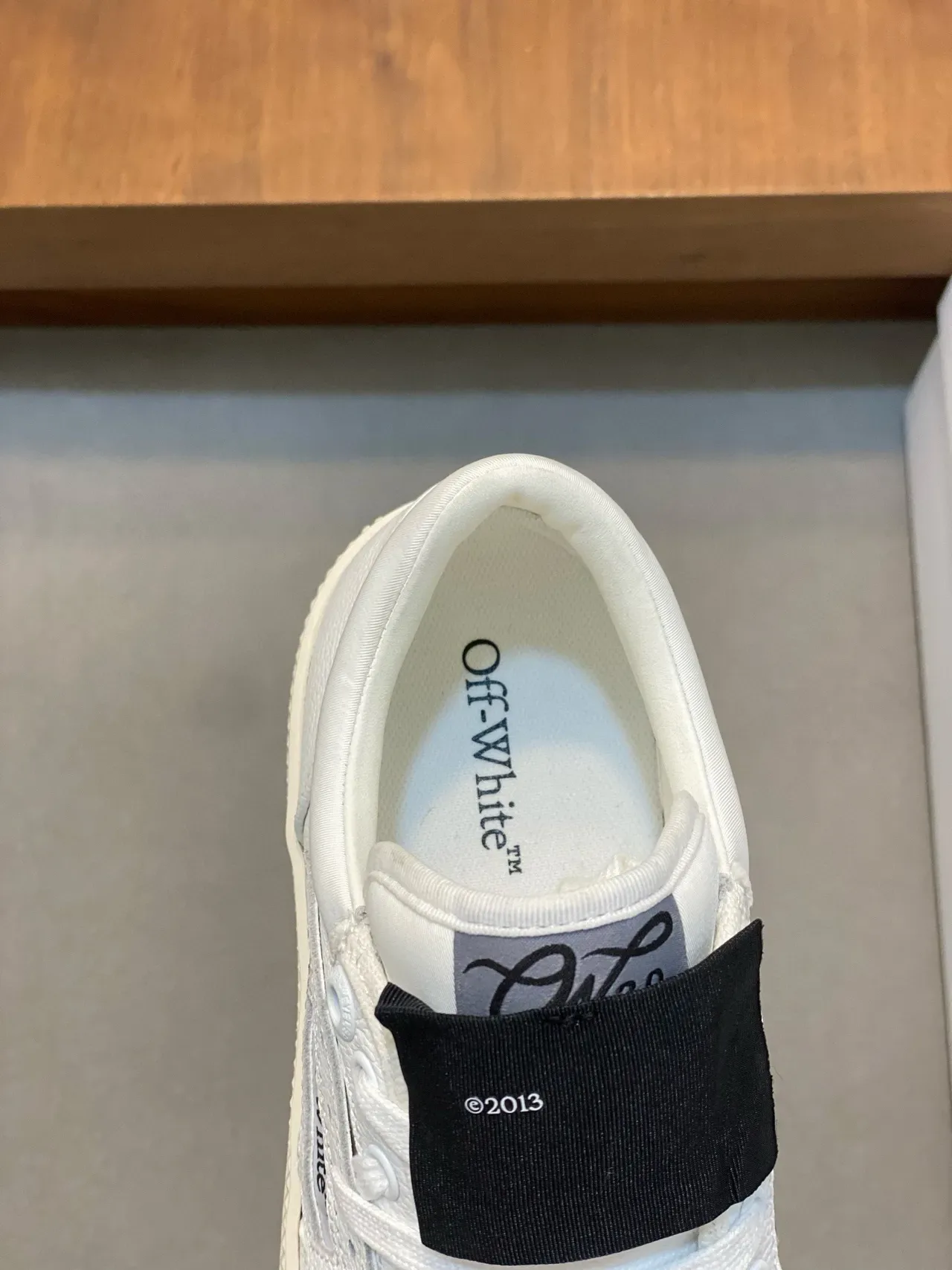 Off-White The Ten Tênis Lifestyle Preto Detalhe de Cinto Industrial Couro Perfurado Superior 7