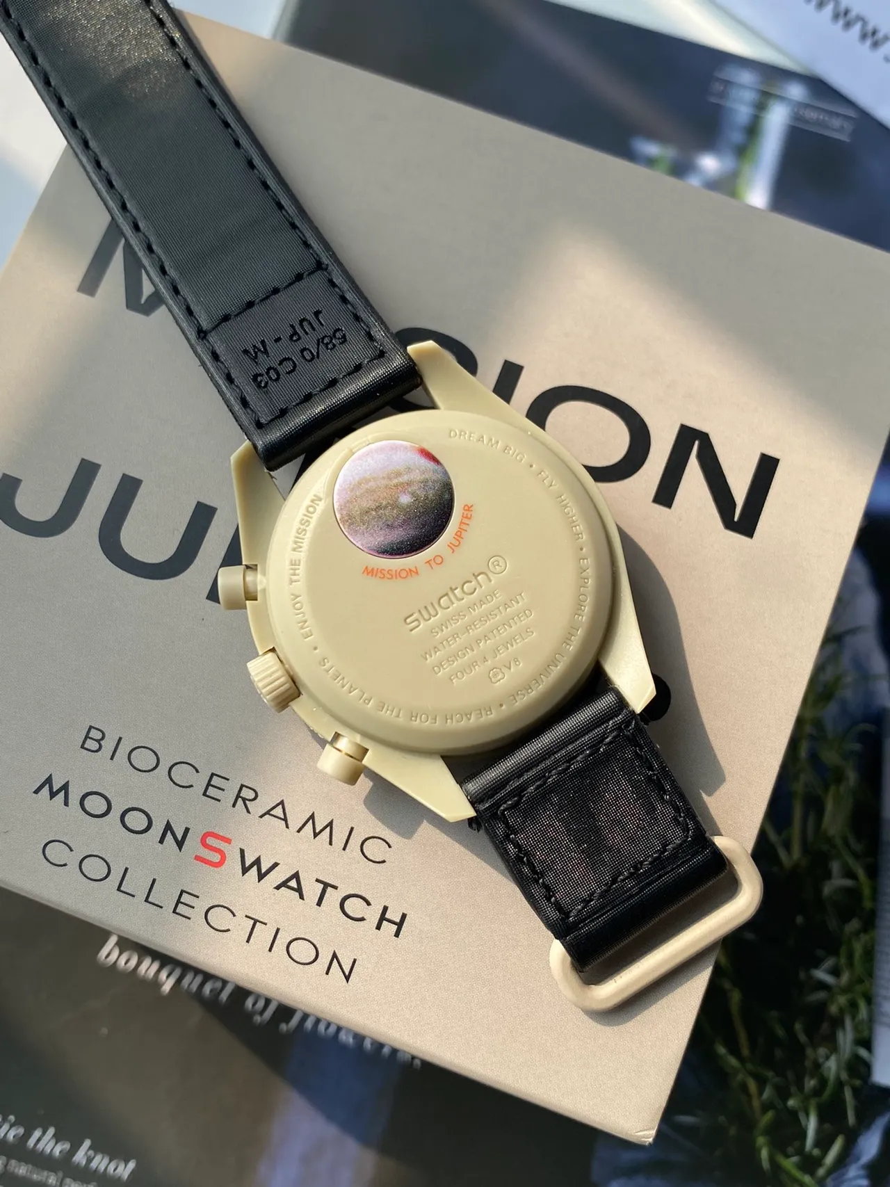 Omega x Swatch Speedmaster Chronograph Beige and Black Mechanical Watch 4
