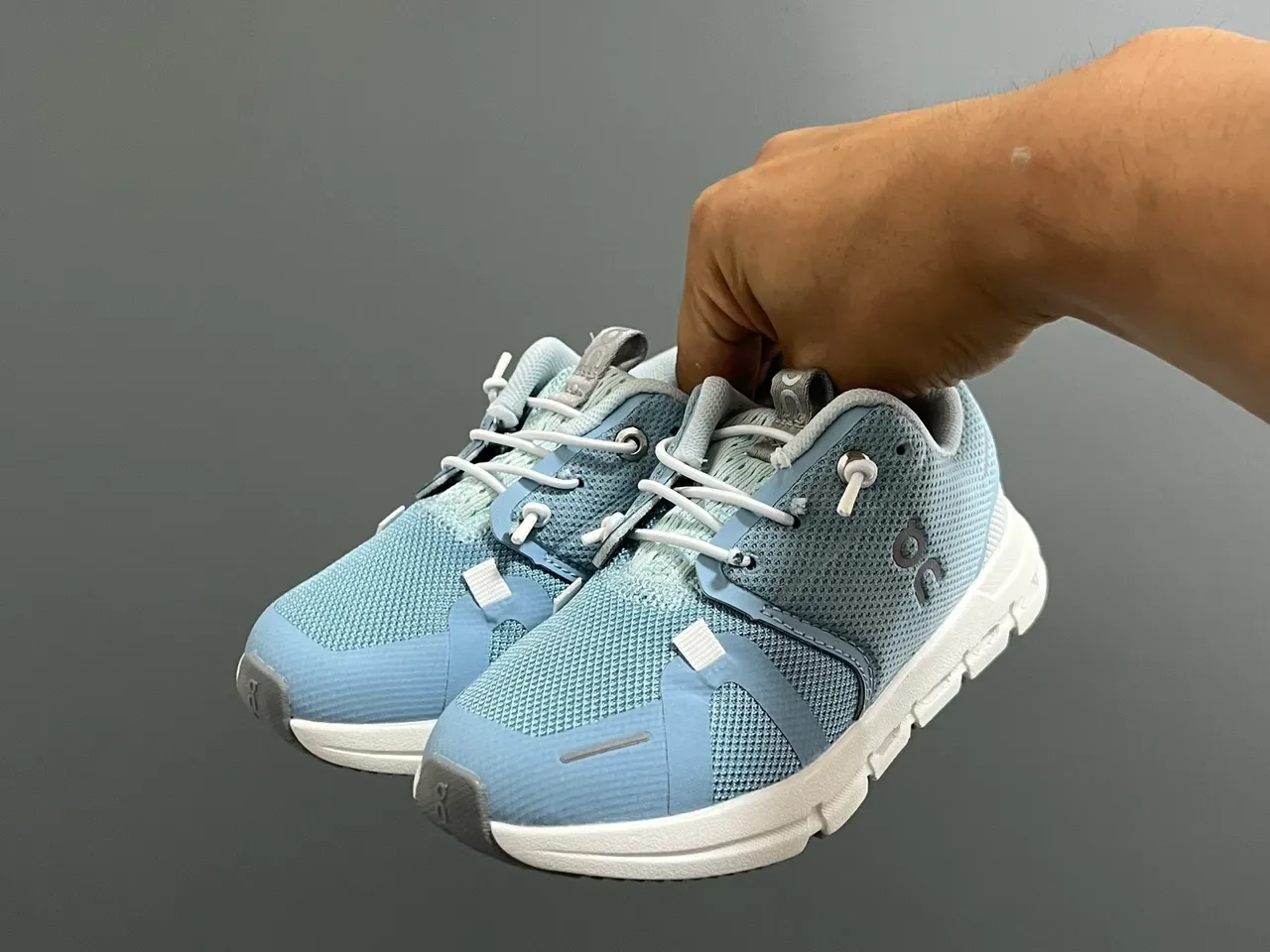 On Blue White Low-Top Mesh Upper Lifestyle Sneakers 12
