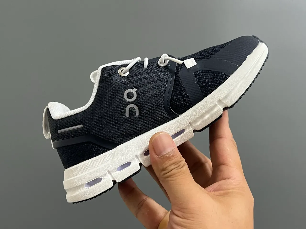 On Blue White Low-Top Mesh Upper Lifestyle Sneakers 20