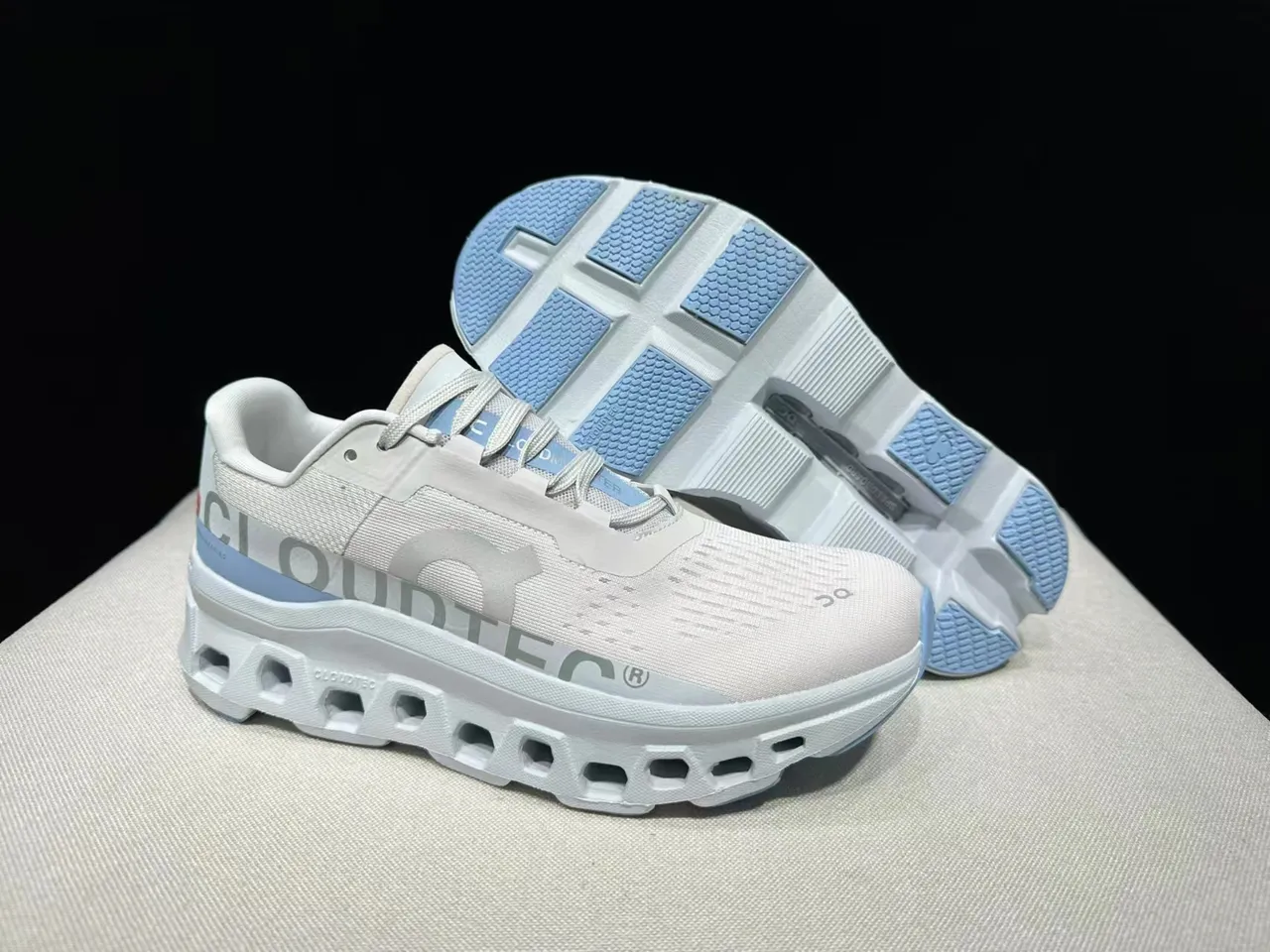 On Cloudmonster Tênis de corrida Cinza claro e Azul pálido 12