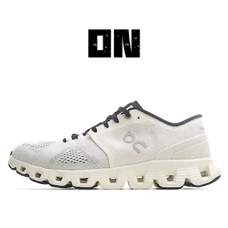 On Cloudmonster Off-White रनिंग जूते