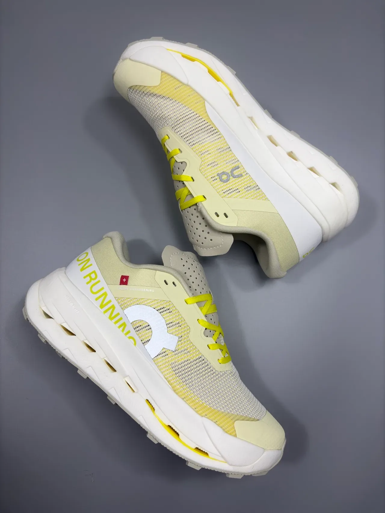 On Cloudmonster Tênis Lifestyle Amarelo Pálido e Branco 8