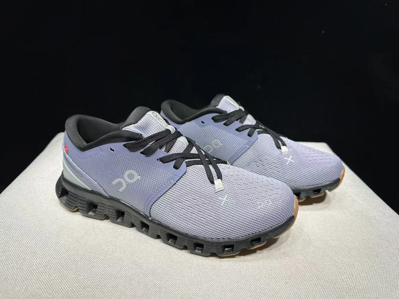 On Gray Black Engineered Knit Upper Segmented Rubber Sole Lifestyle Sneakers 3
