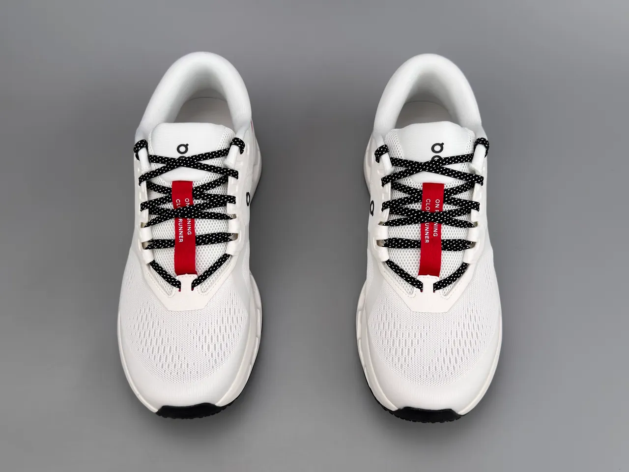 On White Red Engineered Mesh Upper Open Hexagonal CloudTec Pods Running Shoes 9