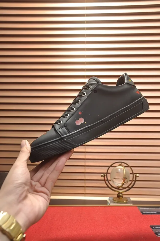 Philipp Plein Noir et Or Cuir Synthétique Logo Hexagonal Métallique Lifestyle Sneakers 6