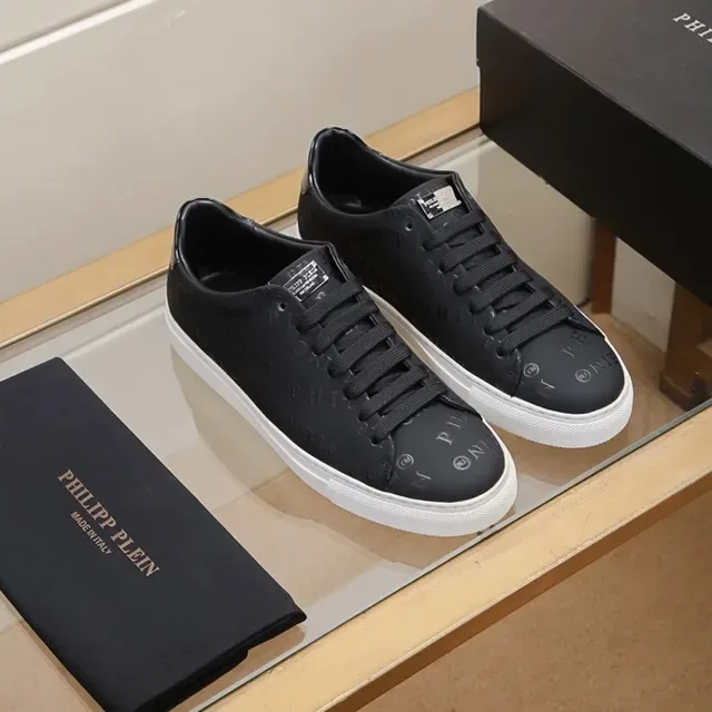 Philipp Plein Monogram-Embossé Lifestyle Sneaker Noir Blanc Haut Similicuir Lisse Finition Lifestyle Sneakers 8