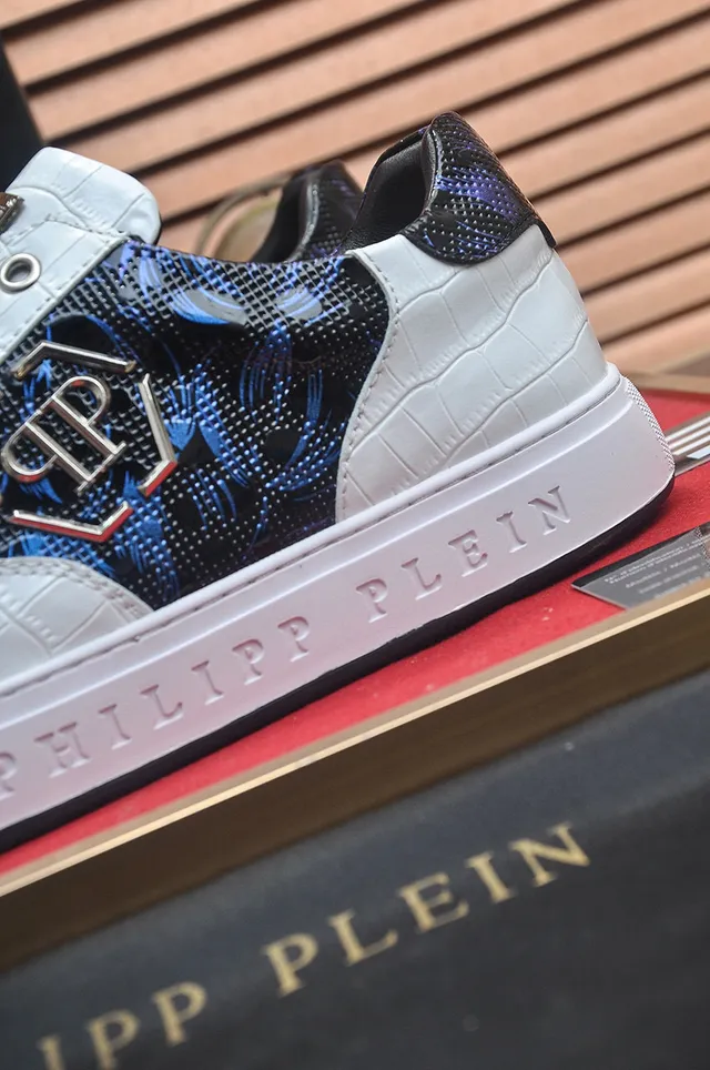 Philipp Plein Sneakers Lifestyle Blanc Bleu en Cuir Embossé Crocodile avec Panneau Camo Digital 9