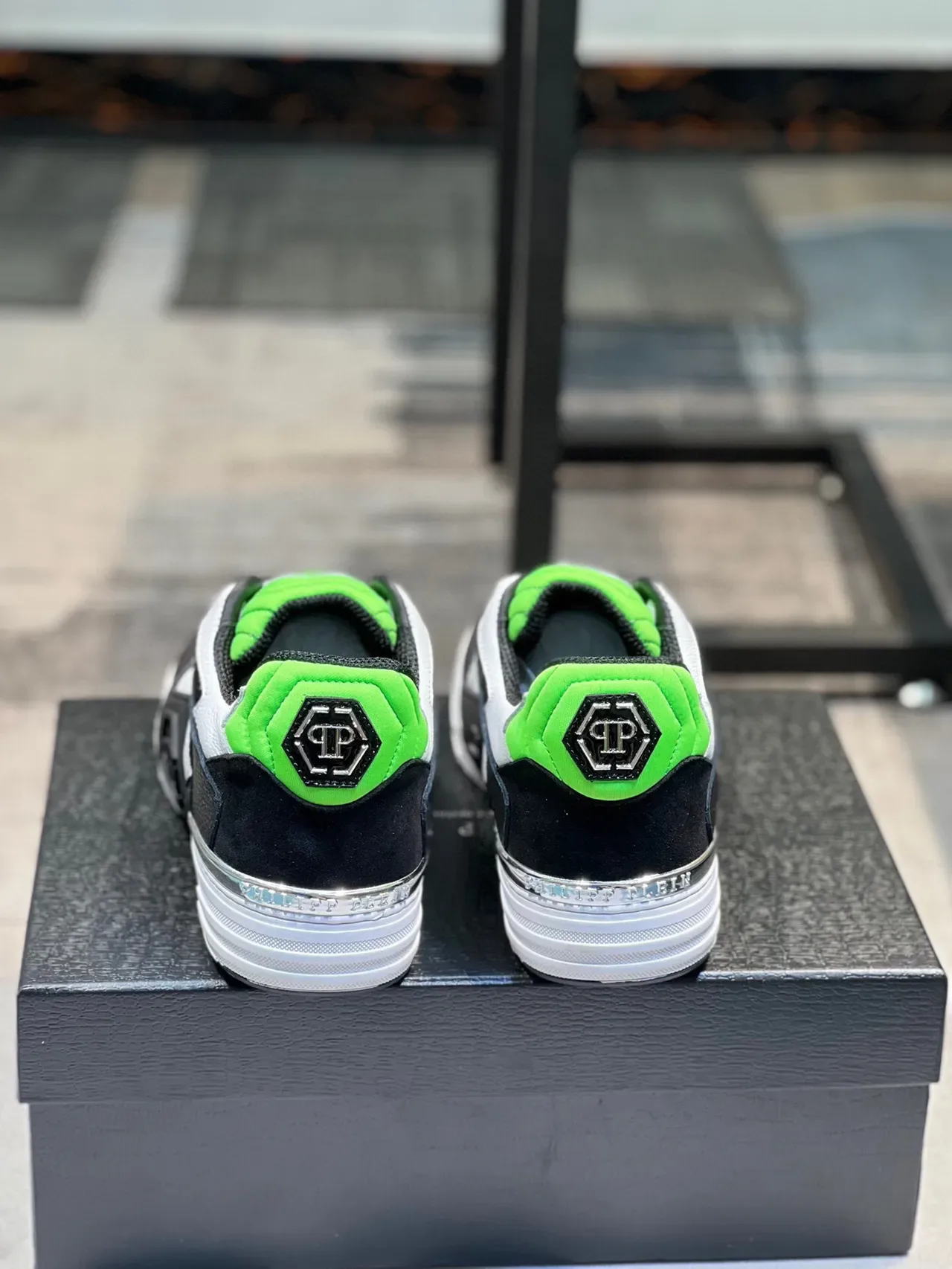 Philipp Plein White Green Low-Top Mixed-Material Sneakers 9