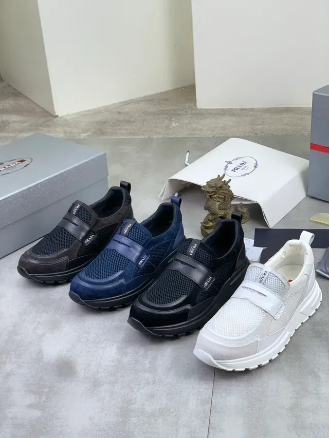 Prada Zapatillas Lifestyle Negro Marrón Ante y Malla Superior Cierre Correa Logo 2