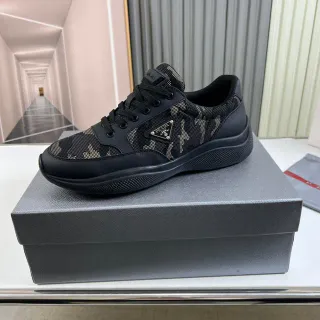 Prada Cloudbust Camo Mesh أسود سنيكرز لايف ستايل