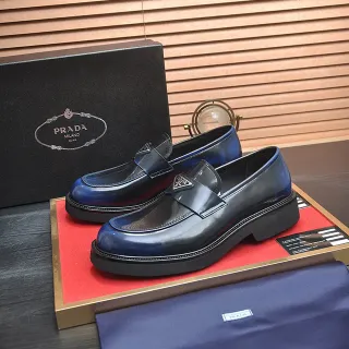 Prada Cloudbust Loafer أزرق بحري لامع جلد لوفر