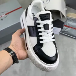 Prada Cloudbust أبيض أسود نعل منصة شبكي و جلدي أعلى حذاء نمط حياة