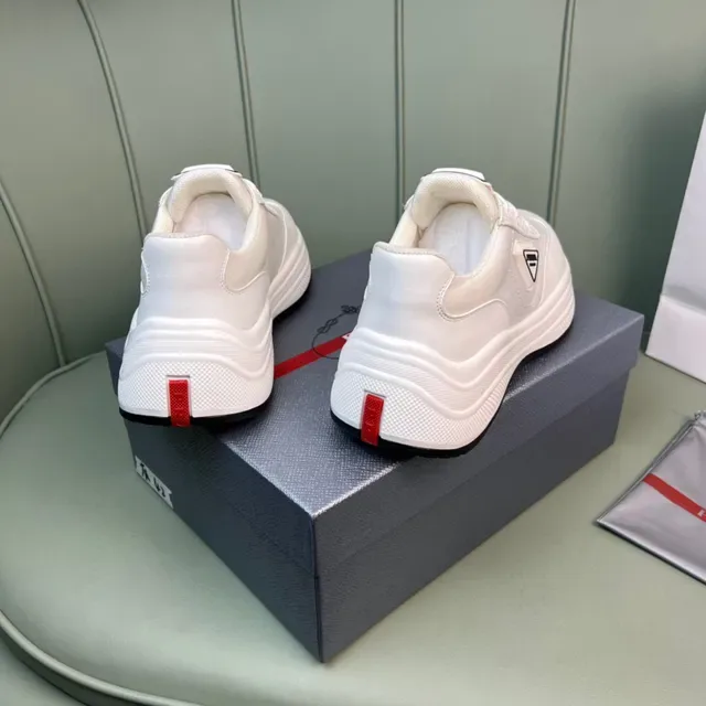 Prada Cloudbust Zapatillas Lifestyle Blancas de Cuero y Malla 3