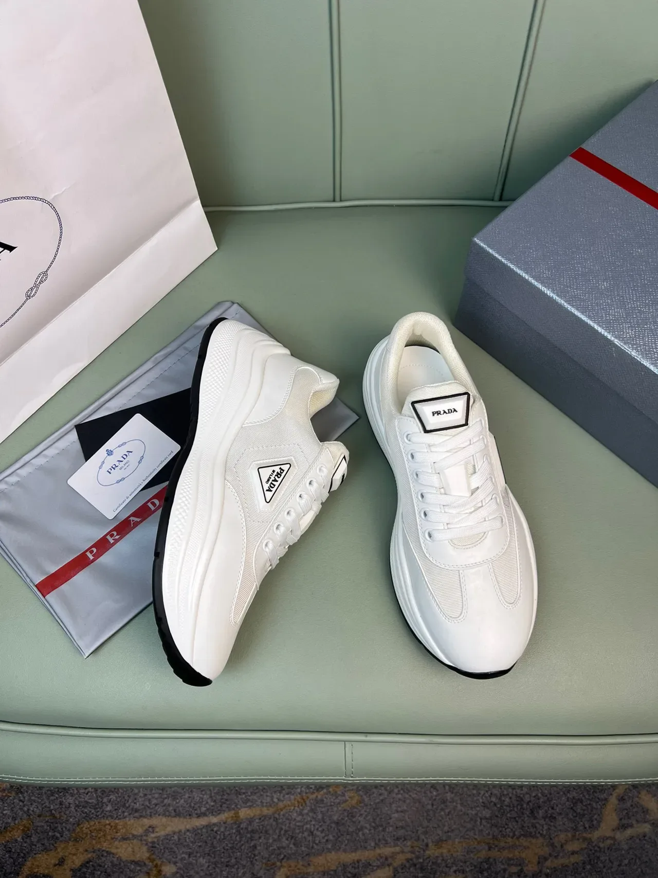 Prada Cloudbust Zapatillas Lifestyle Blancas de Cuero y Malla 5