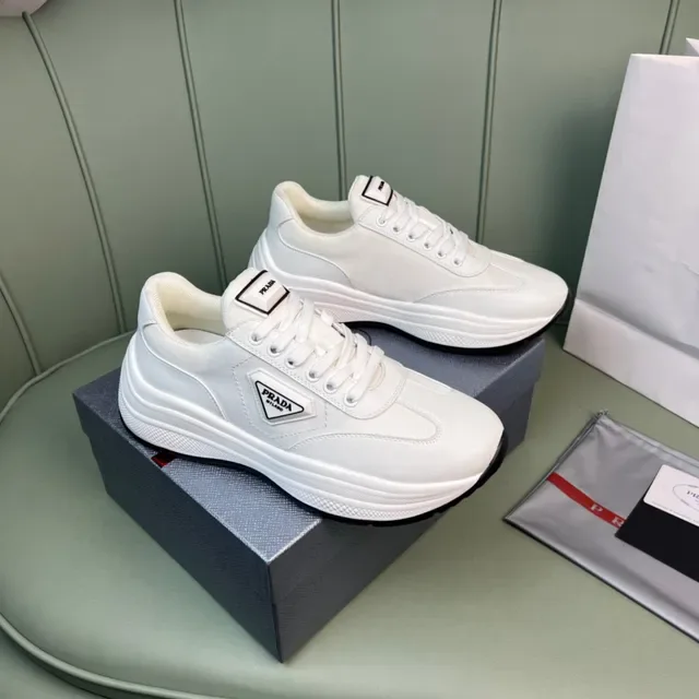 Prada Cloudbust Zapatillas Lifestyle Blancas de Cuero y Malla 8